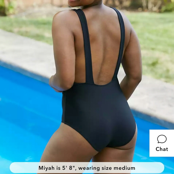 NWT Aerie Plunge One Piece Swimsuit in Chilly Red - Picture 10 of 10